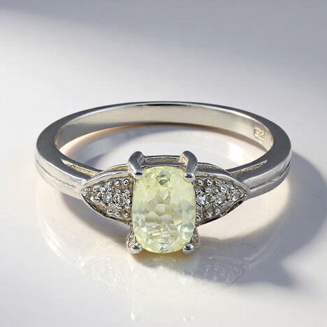 Anello in argento con Ortoclasio