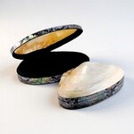 Accessorio con Madreperla (Bali Barong)