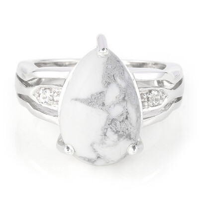 Anello in argento con Howlite
