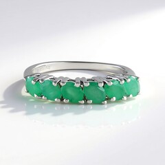 Anello in argento con Smeraldo Socoto