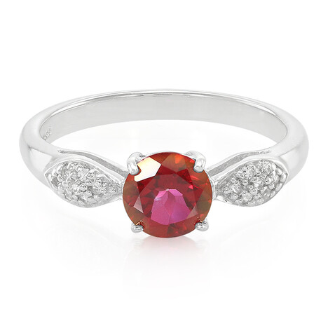 Zilveren ring met een kers-topaas