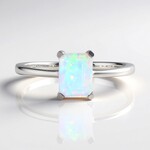 Anello in argento con Opale di Welo