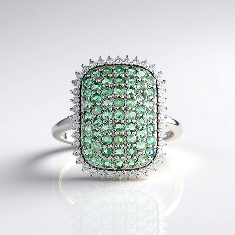 Anello in argento con Alessandrite