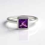 Anello in argento con Ametista del Marocco