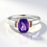 Anello in argento con Ametista Siberiana