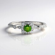 Bague en argent et Diopside de Russie