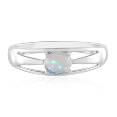 Zilveren ring met een Welo-opaal