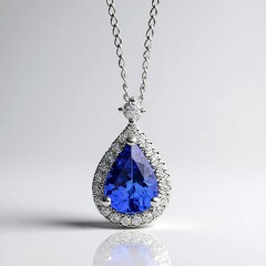Collana in oro con Tanzanite AAA