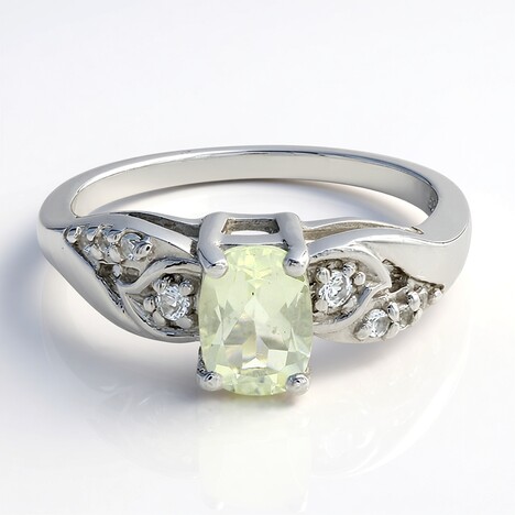 Anello in argento con Ortoclasio