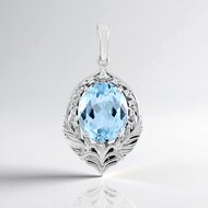 Zilveren hanger met een hemel-blauwe topaas