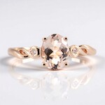 Anello in oro con Morganite AAA