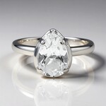 Anello in argento con Topazio Bianco
