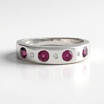 Anello in argento con Rodolite