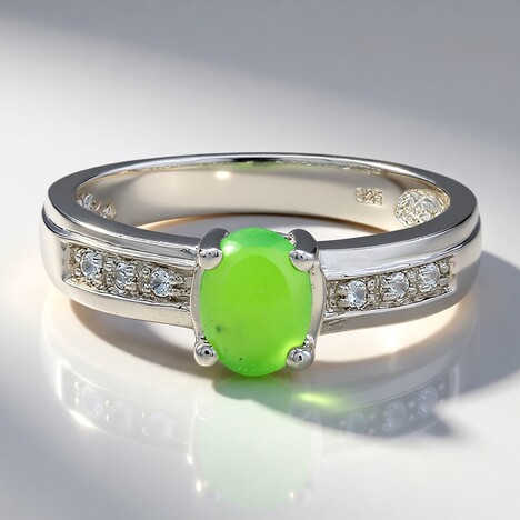 Anello in argento con Crisoprasio Imperiale