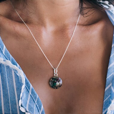 Ciondolo in argento con Calcedonio Venus