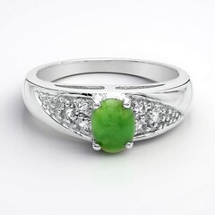Anello in argento con Crisoprasio Imperiale