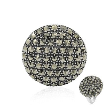 Anillo en plata con Marcasita