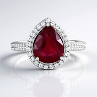 Anello in argento con Rubino Bemainty