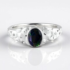 Anello in argento con Opale Mezezo