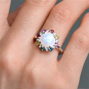 Anillo en plata con Ópalo de Welo