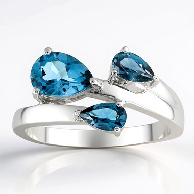 Anillo en plata con Topacio azul de Londres (Pallanova)