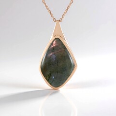 Collana in argento con Labradorite Ramata Maniry (KM by Juwelo)