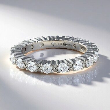 Anillo en plata con Zircón