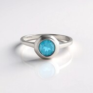 Anillo en plata con Topacio color Paraiba