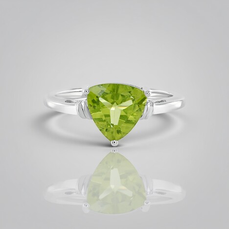 Anello in argento con Peridoto