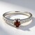 Anello in argento con Granato Malaya