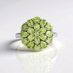 Anello in argento con Peridoto