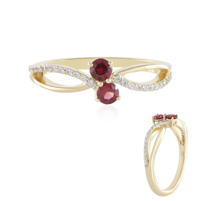 Anillo en oro con Espinela roja noble