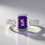 Anello in argento con Ametista Siberiana