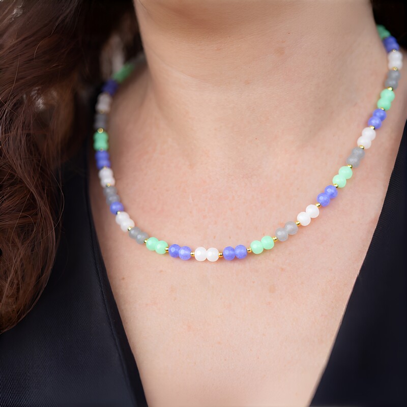 Zilveren halsketting met kwartskristallen (Riya)