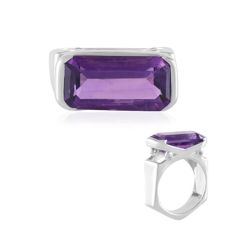 Zilveren ring met een Siberische amethist (de Melo Essence)