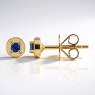 Pendientes en oro con Benitoíta