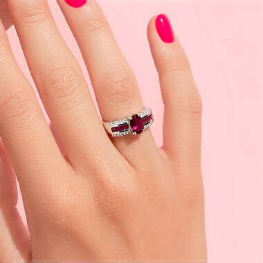 Anillo en plata con Rodolita