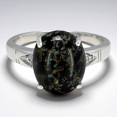 Anillo en plata con Ópalo leopardo