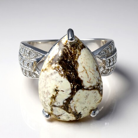 Bague en argent et Magnésite