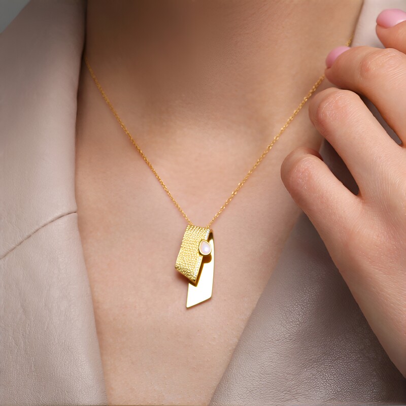 Colgante en plata con Ópalo de Welo (MONOSONO COLLECTION)