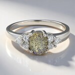Anello in argento con Labradorite