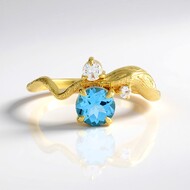 Anello in argento con Topazio Blu Svizzero