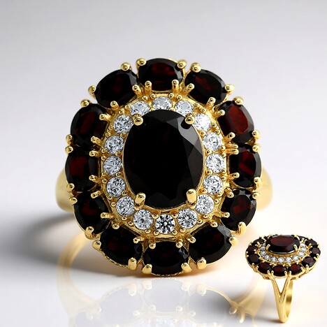 Anello in argento con Granato