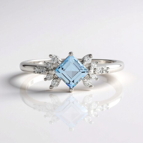 Anello in argento con Topazio Blu Cielo