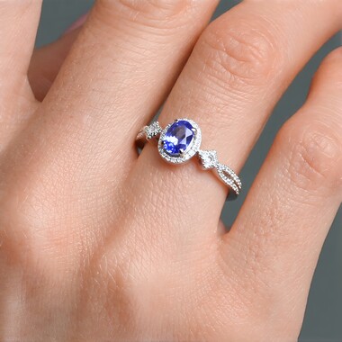 Anillo en plata con Tanzanita