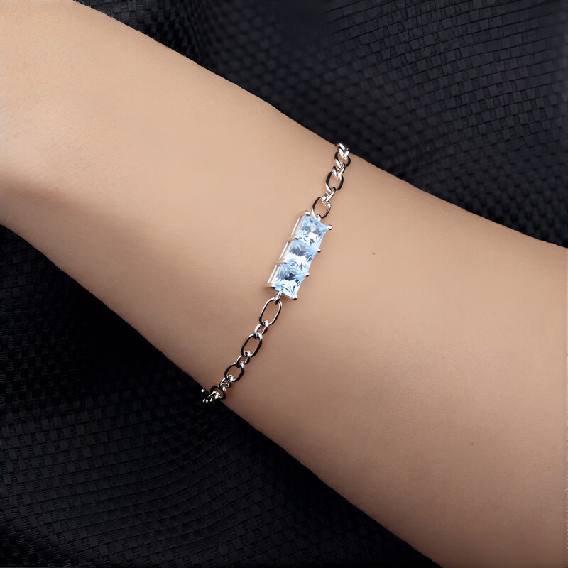Himmelblauer Topas-Silberarmband