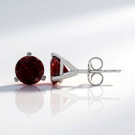 Boucles d'oreilles en or et Grenat de Malaya (CIRARI)