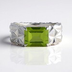 Bague en argent et Péridot (de Melo Essence)