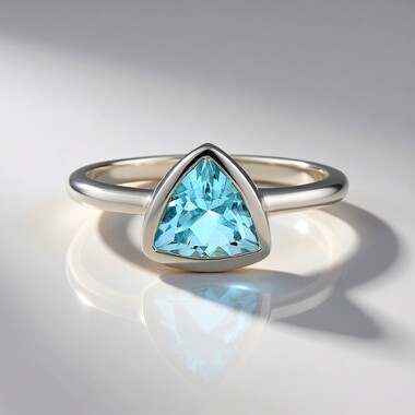 Anello in argento con Topazio Blu Cielo (MONOSONO COLLECTION)