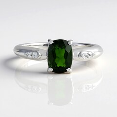 Anello in argento con Diopside Russo